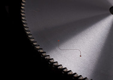 精密は角度粉砕機12"については断ち切りました円木製の切断を鋸歯を