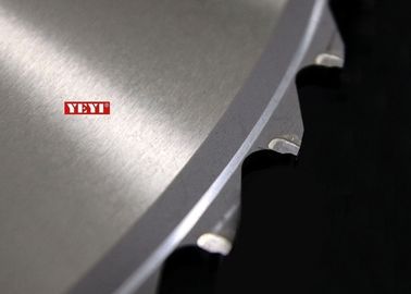 冷たいステンレス製の端の 255mm x 80Z のサーメットの先端を配管するために切断については鋸歯を